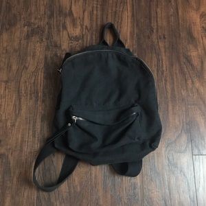 🎒Brandy Melville mini backpack🎒